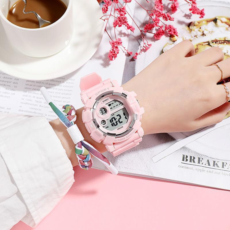 YIKAZE キッズ腕時計ファッション発光防水目覚まし時計腕 - Smartwatch Digital Watches For Kid Boy With Alarm のレビューと価格