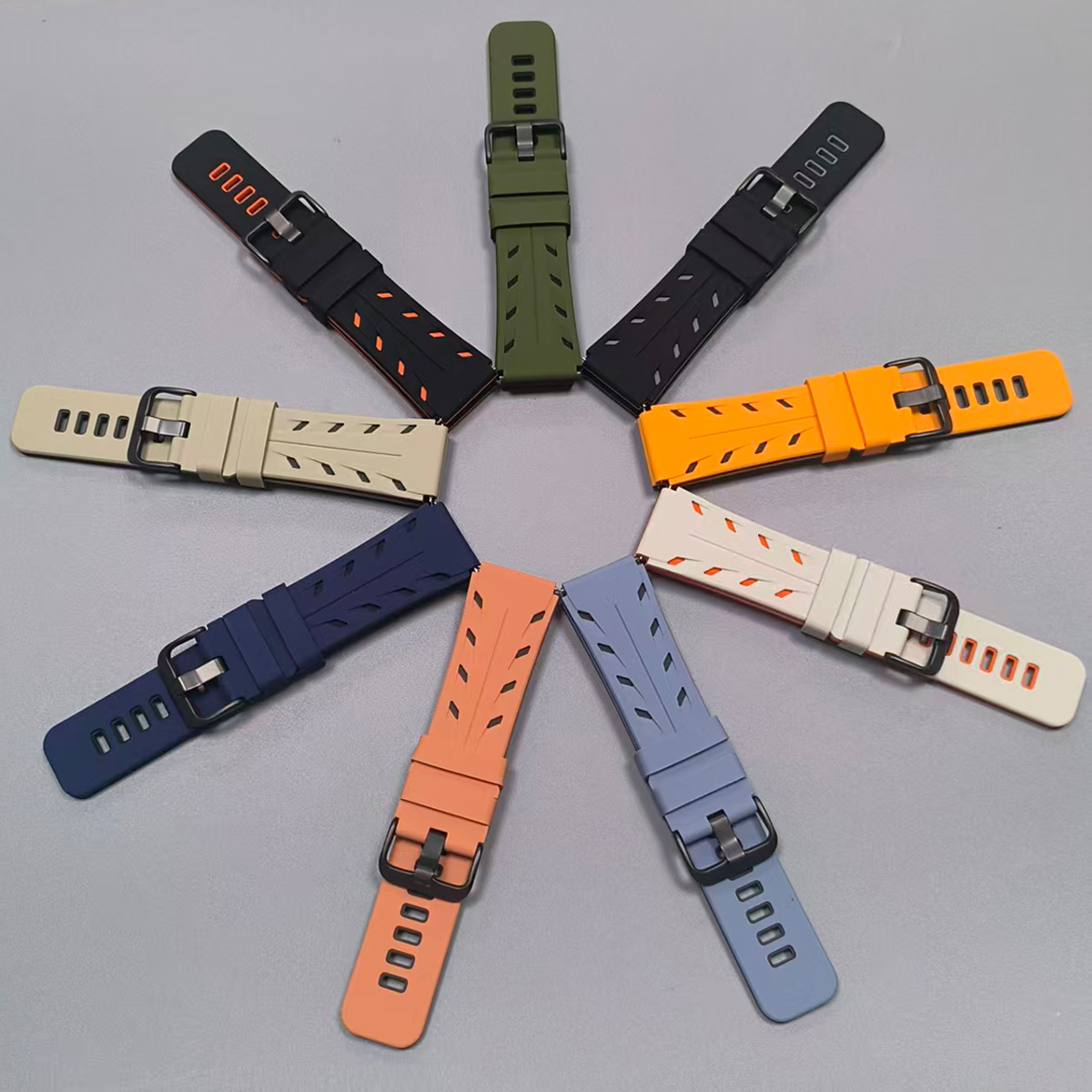 22 ミリメートルシリコンストラップ POLAR VANTA - Titan Watches Smartwatch のレビューと価格